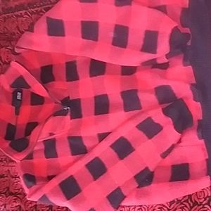 Ladies vintage fleece pullover in red/black check design